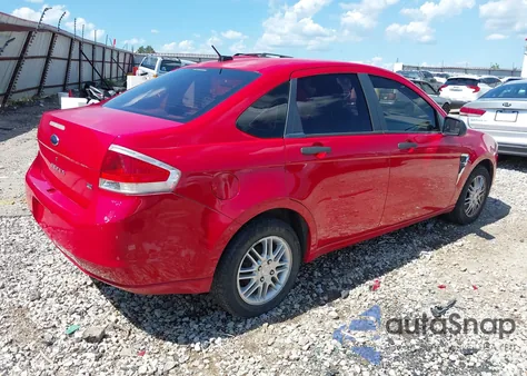 2008 Ford Focus Se z USA, uszkodzony, nr VIN 1FAHP35N88W109339